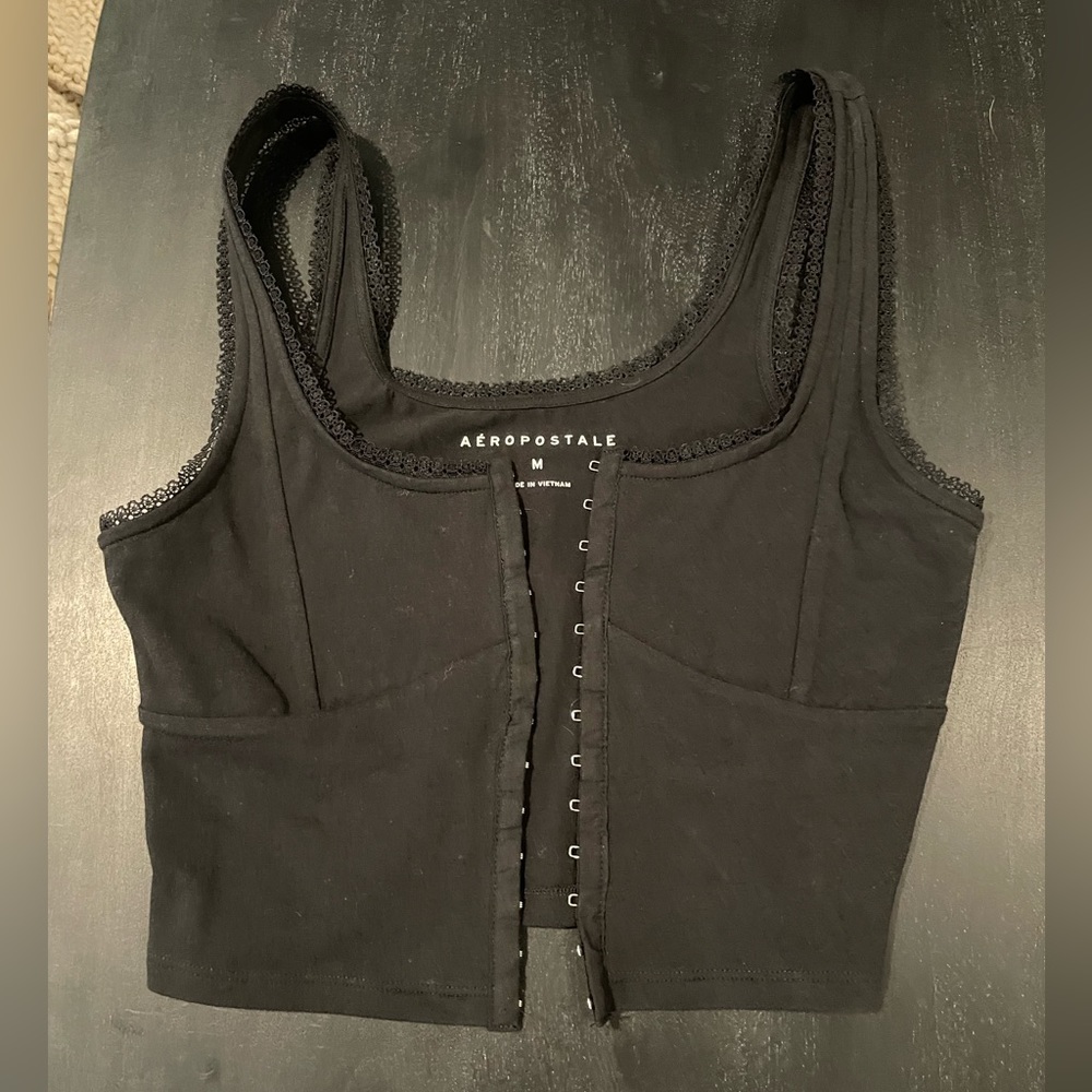 Aeropostale Front snap tank -M